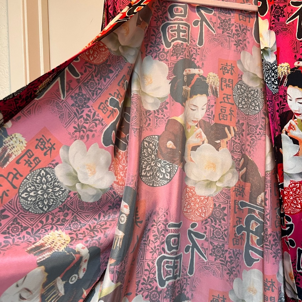 Women’s Vintage pink Kimono!! Beautiful! - Picture 11 of 15
